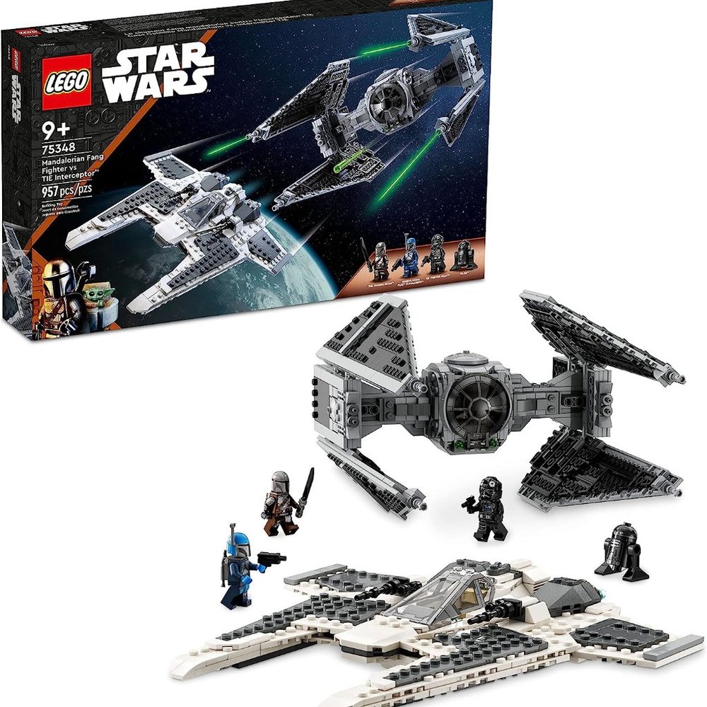 LEGO 75348 Star Wars The Mandalorian Fang Fighter vs TIE Interceptor set. New
